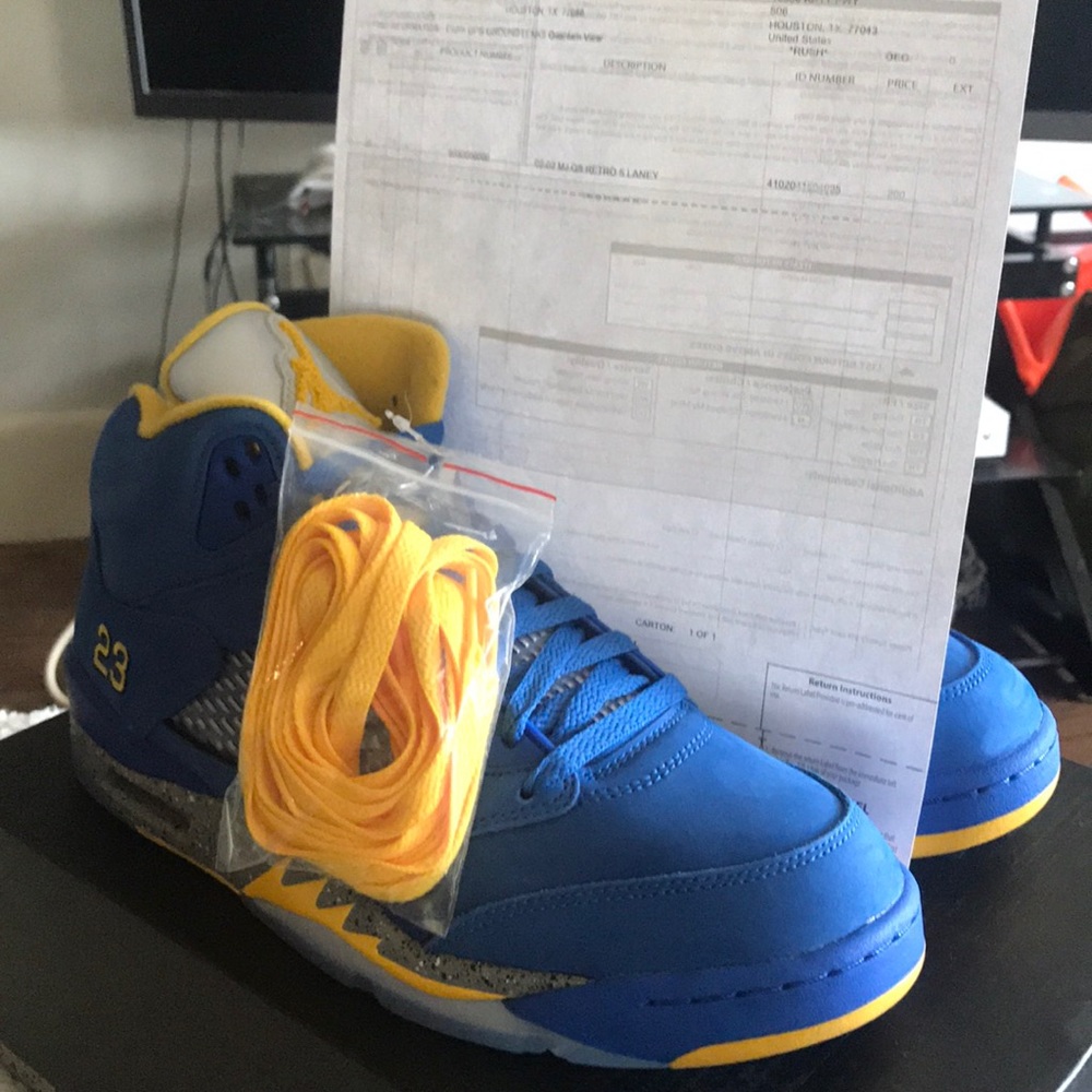 Air Jordan 5 Laney JSP MAKE ME A OFFER!!!!
